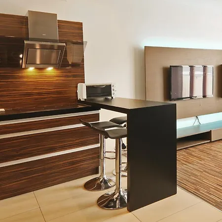 Lupoapartments Marea Dostep Na Kod